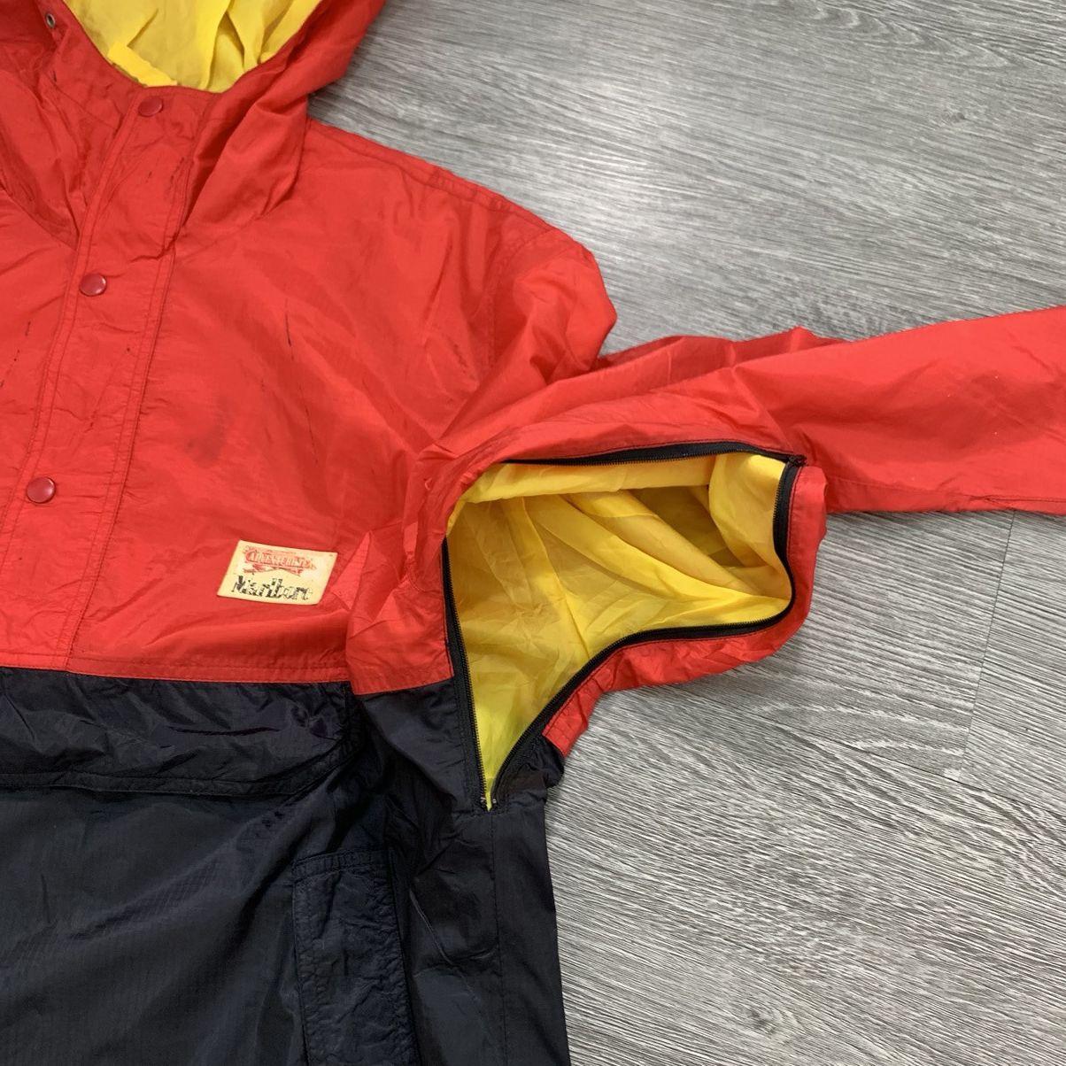 Vintage Vintage Marlboro Adventure Team Anorak Cougle Jacket Size US L / EU 52-54 / 3 - 5 Thumbnail
