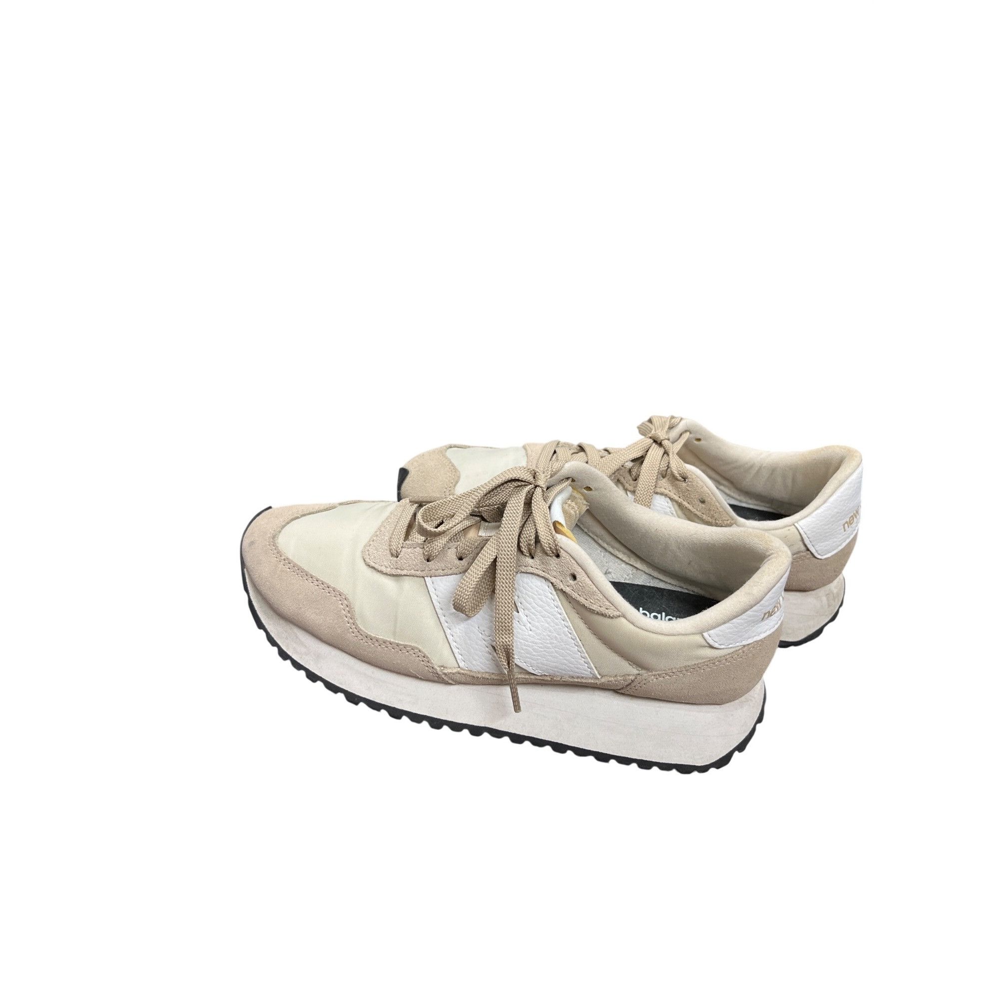 New Balance New Balance 237 wms tan white suede casual athletic sneakers Size US 8.5 / IT 38.5 - 5 Thumbnail