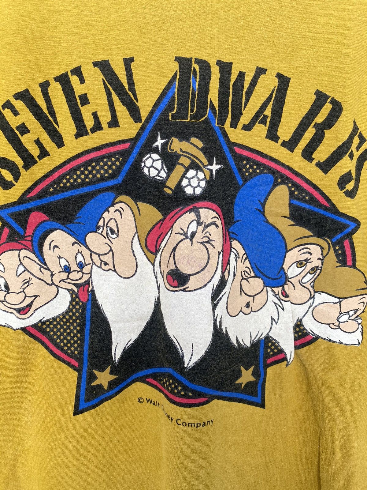 Cartoon Network × Disney × Vintage Vintage Rare Seven Dwarfs Disney Cartoon T shirt Size US L / EU 52-54 / 3 - 2 Thumbnail