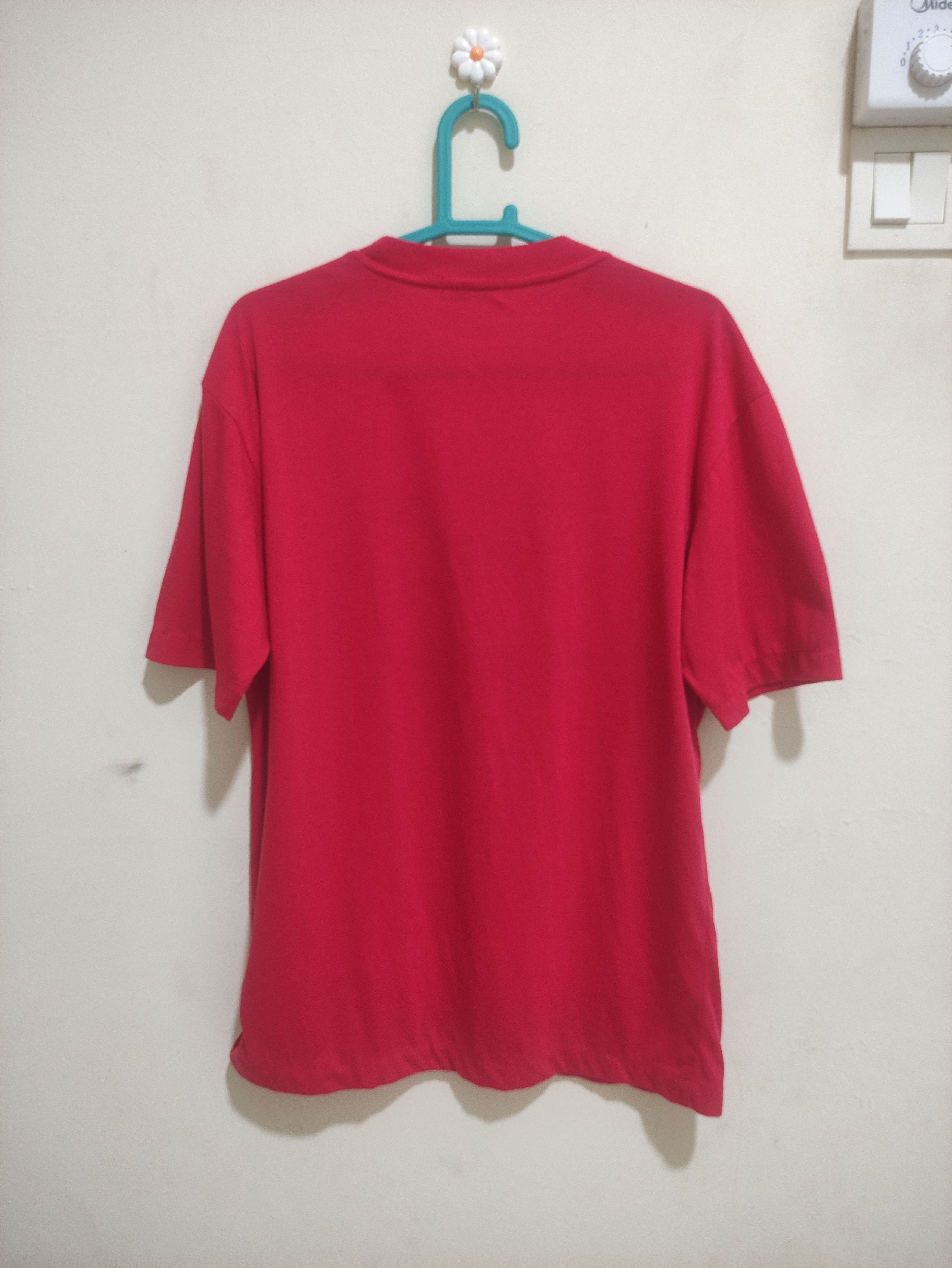 Vintage Vintage Simple Okinawa by HandMade YUKI Original RED T-Shirt Size US S / EU 44-46 / 1 - 4 Thumbnail