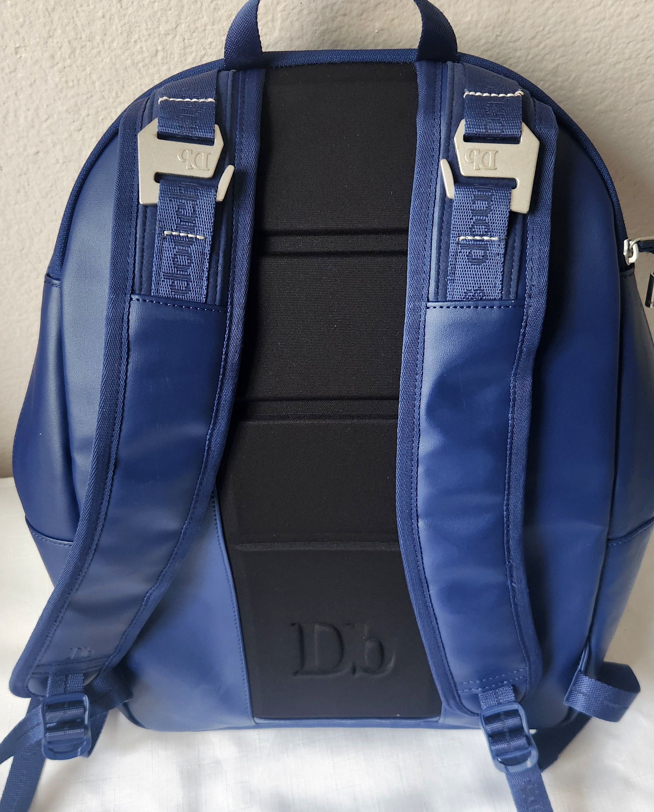 Other Db Douchebags "SAMPLE" Backpack 8L Deep Sea Blue Adult Rare Size ONE SIZE - 5 Thumbnail