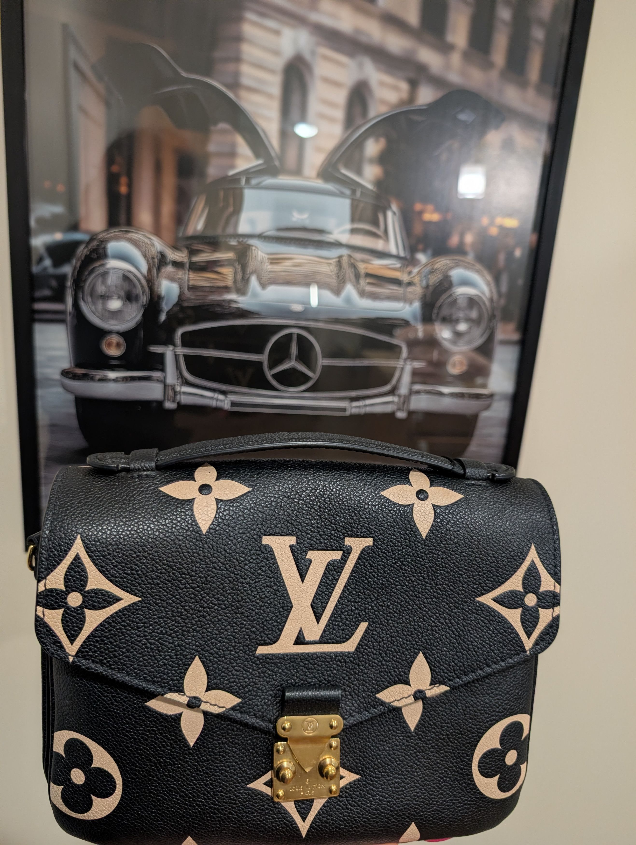 Louis Vuitton Pochette Metis Size ONE SIZE - 7 Thumbnail