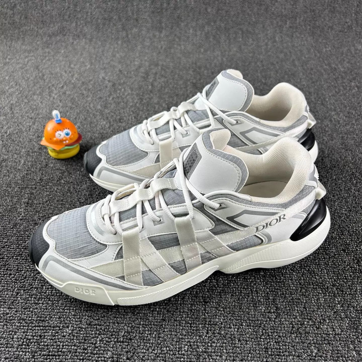 Dior Dior B24 Runtek White/Gray 41.5 Sneakers Size US 8.5 / EU 41-42 - 1 Thumbnail
