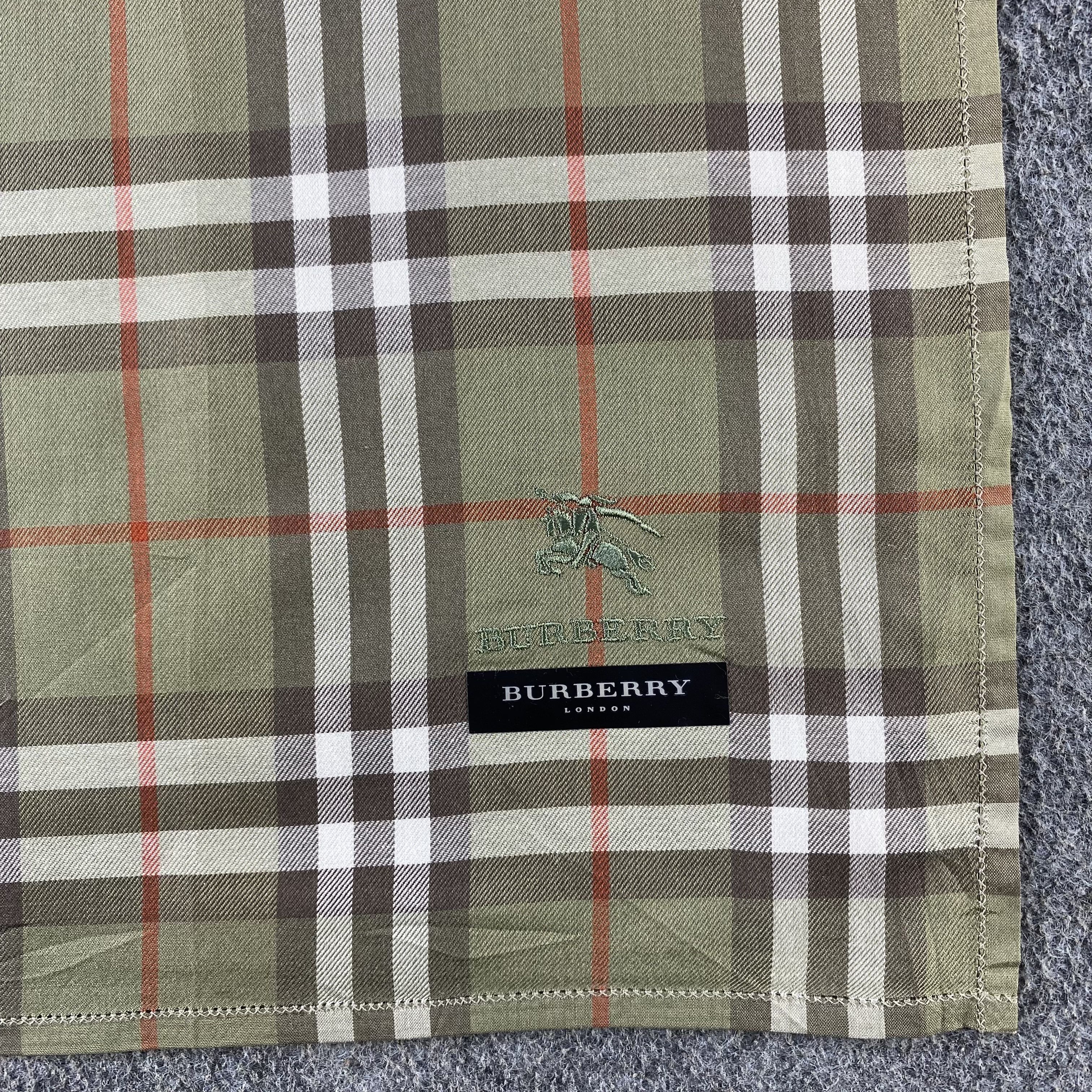 Burberry × Vintage Burberry Handkerchief/Neckerchief/Bandana HC574 Size ONE SIZE - 3 Thumbnail