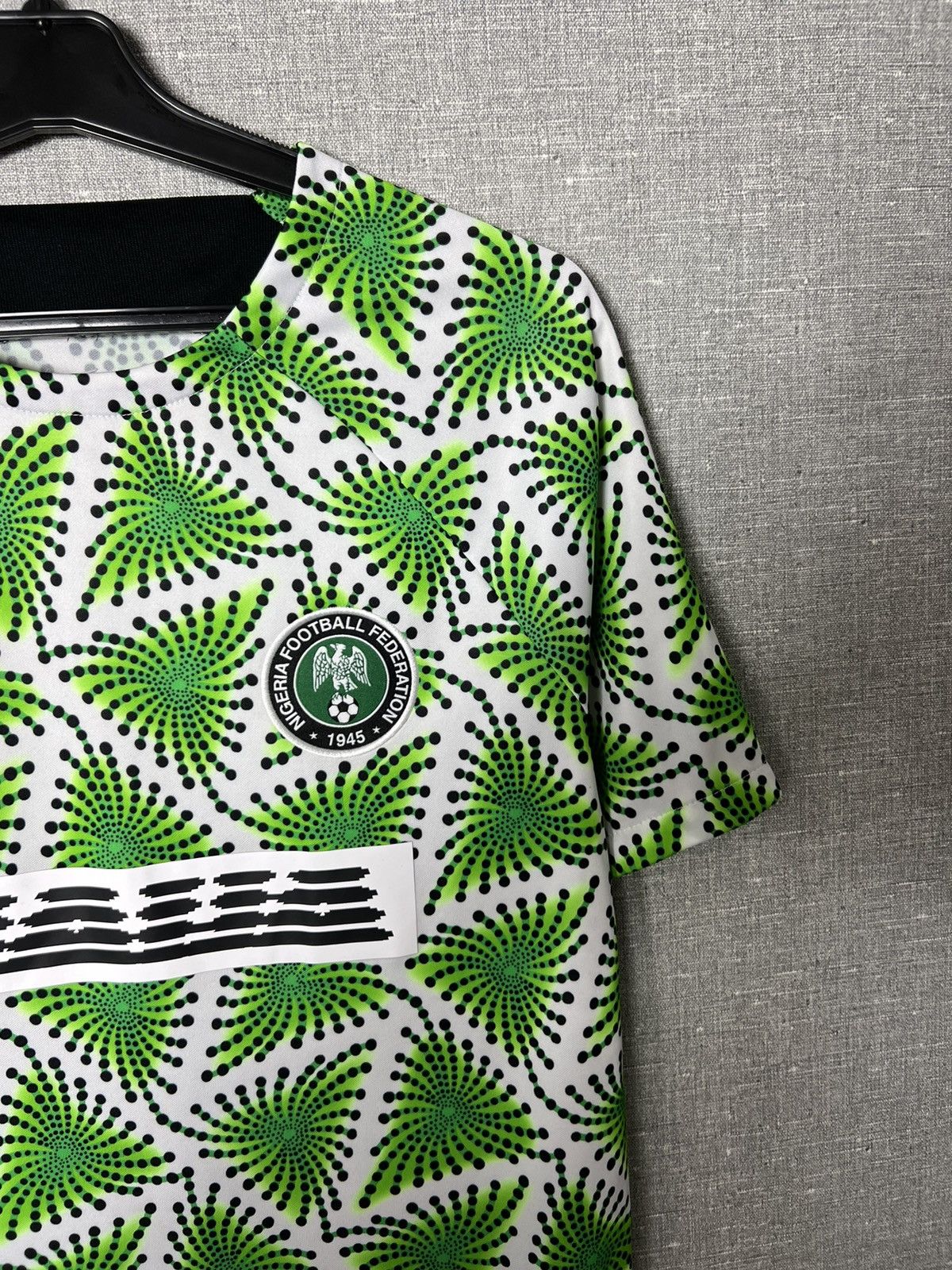 Nike 2022/23 Nike Nigeria National Football Team Pre Match Jersey Size US M / EU 48-50 / 2 - 4 Thumbnail