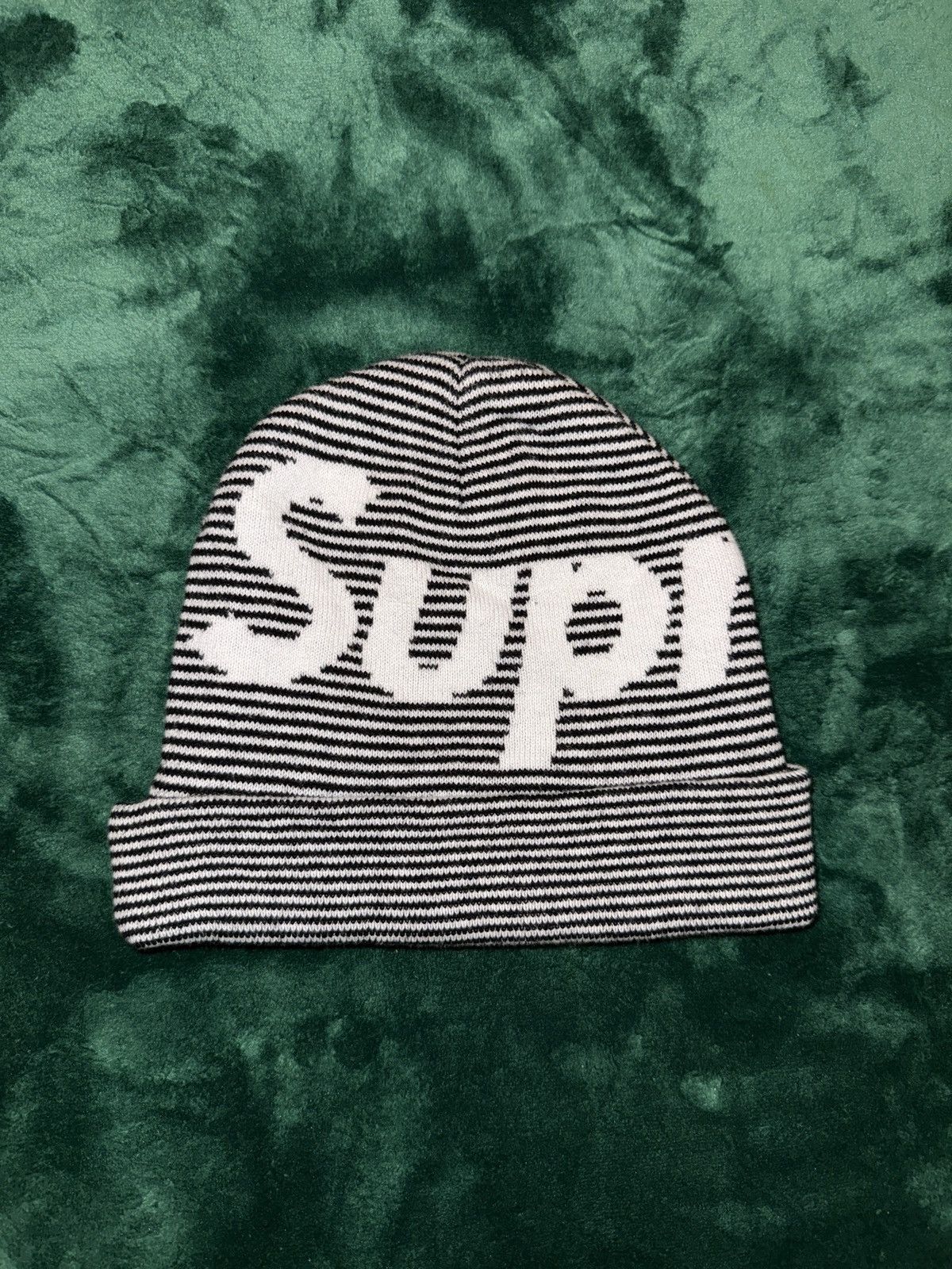 Supreme Big Logo Beanie