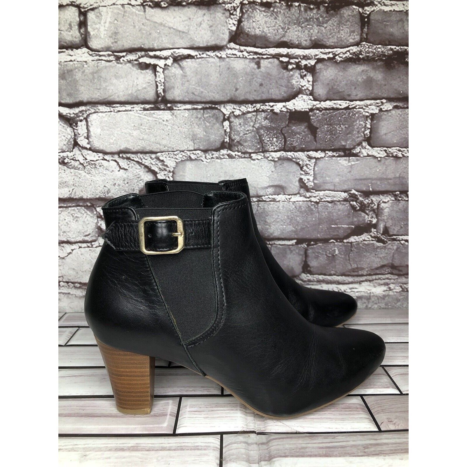 Other Minelli Black Leather Pointed BuckleStrap Heel Ankle Boots W Size US 8.5 / IT 38.5 - 3 Thumbnail