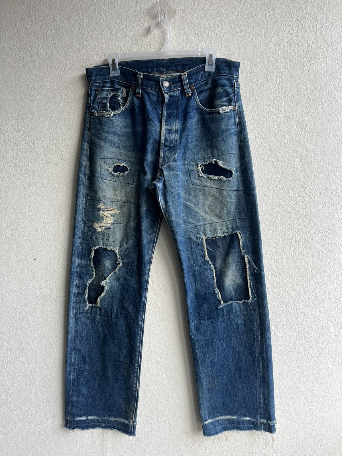 Levi's Vintage Clothing Trashed 90s LVC Levi’s 501 XX Big E Mud Denim Selvedge Jeans Size US 32 / EU 48 - 2 Thumbnail