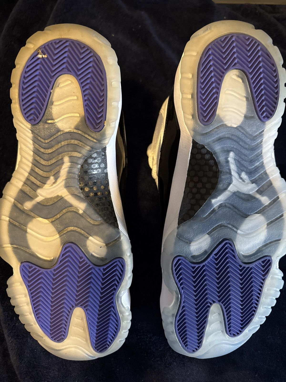 Jordan Brand 2018 Jordan 11 Concord Size US 10 / EU 43 - 2 Thumbnail