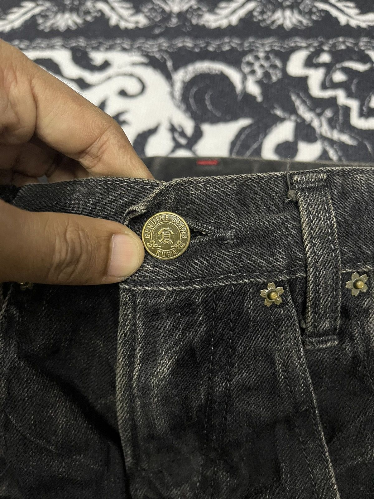 If Six Was Nine 90s KURA BUCKLEBACK DENIM JEANS DISTRESSED DESIGN Size US 29 - 10 Thumbnail