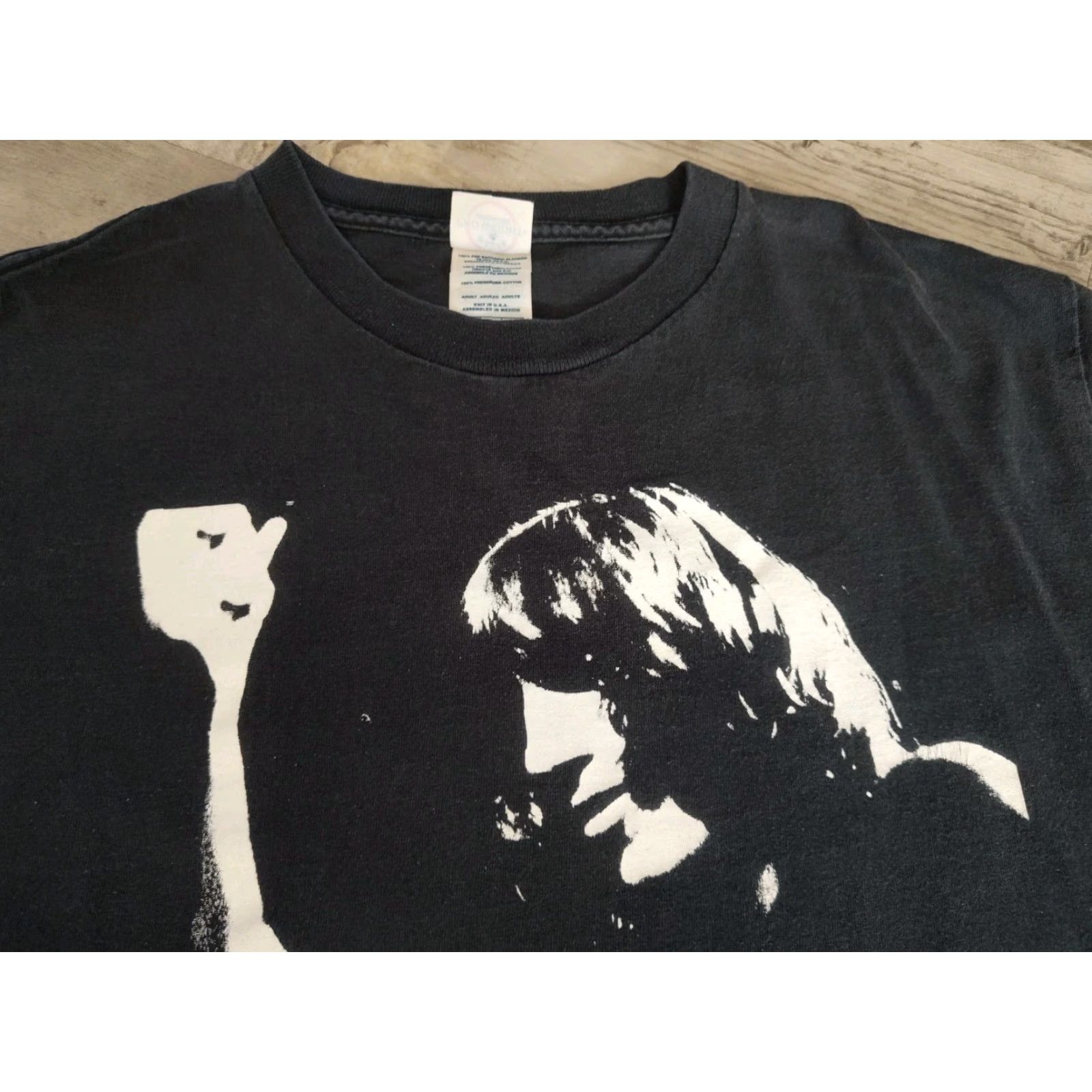 Delta VINTAGE 2007 Pink Floyd Roger Waters Concert Tour Shirt Mens Medium Black Graphic Print double-sided Size US M / EU 48-50 / 2 - 2 Thumbnail