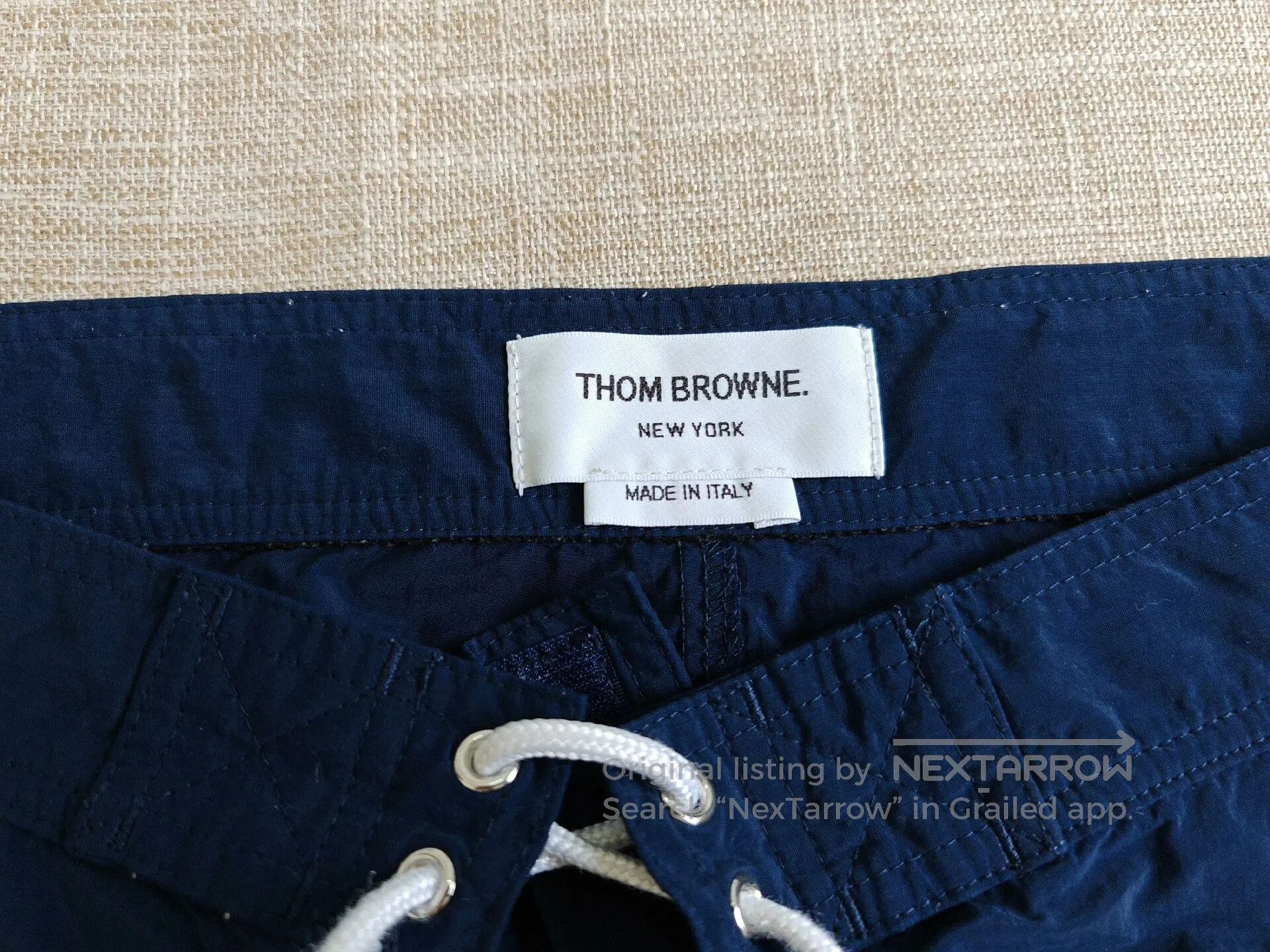 Thom Browne Thom Browne Men's Four-Stripe Shorts. Size US 31 - 3 Thumbnail