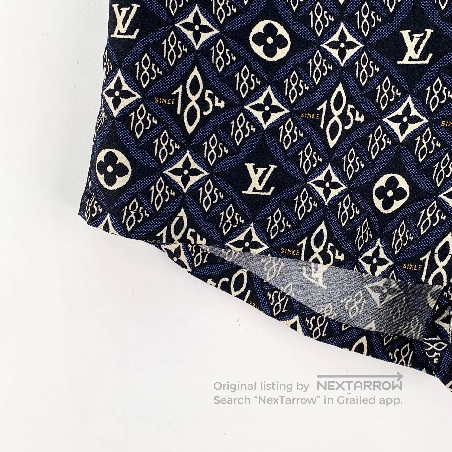 Louis Vuitton Louis Vuitton Dark Blue Logo Monogrammed Silk Casual Short Size US 34 / EU 50 - 4 Thumbnail