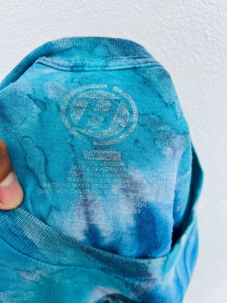 Vintage Vintage Jaws Movie Tie Die Streetwear Fashion Style Size US L / EU 52-54 / 3 - 6 Thumbnail