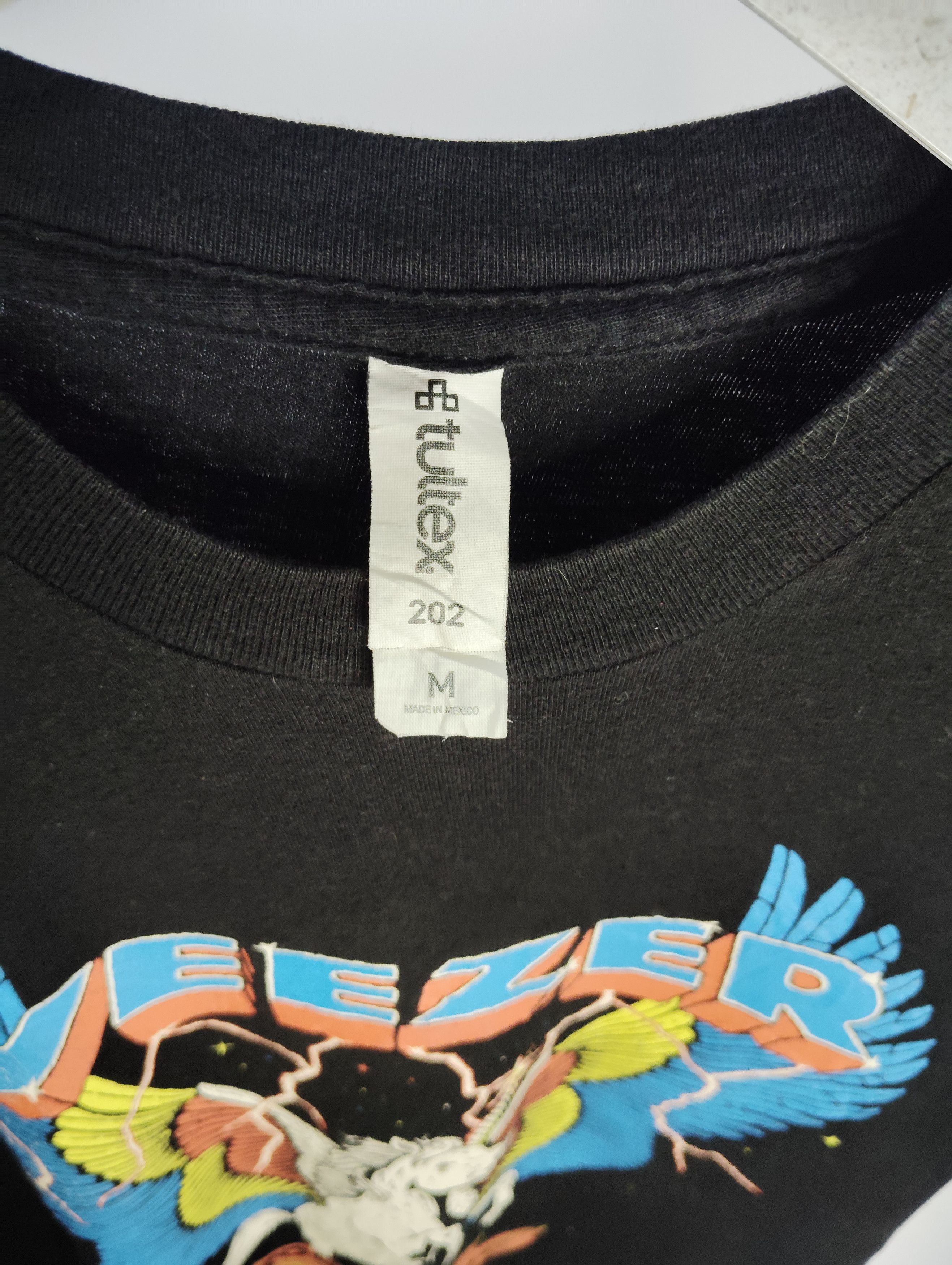 Band Tees ✨ACCEPT OFFER✨ Weezer Size US M / EU 48-50 / 2 - 4 Thumbnail