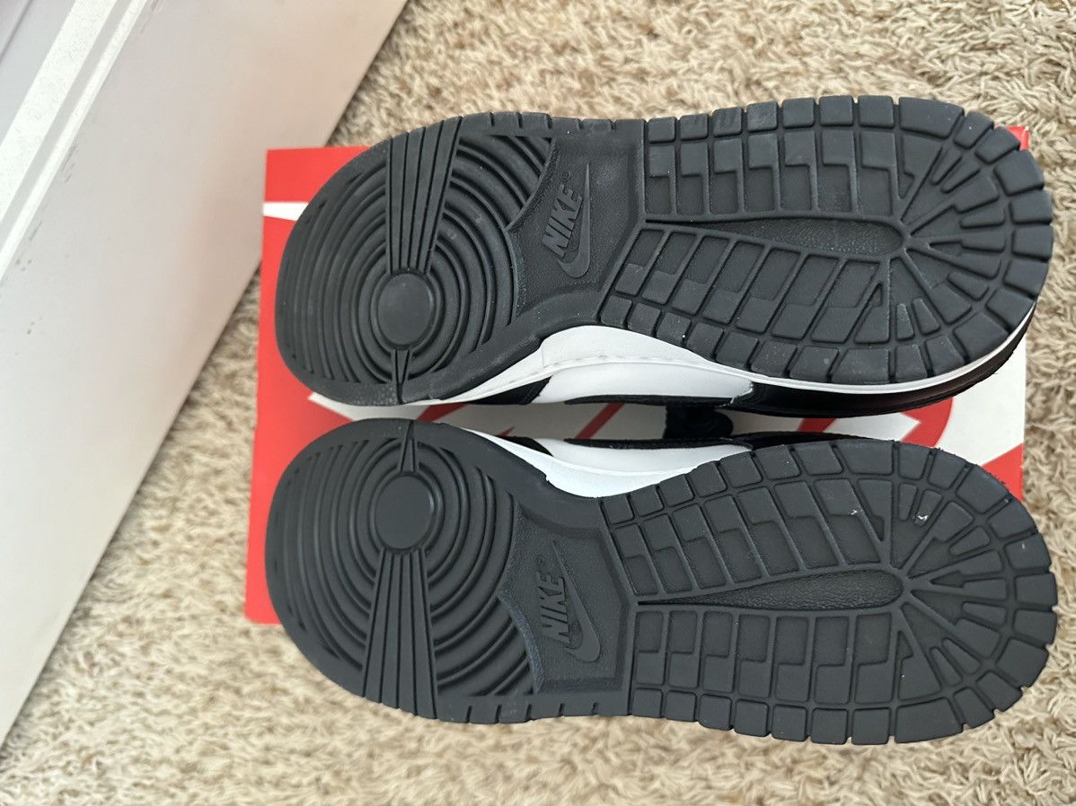 Nike Nike Panda Dunks Size US 10.5 / EU 43-44 - 7 Thumbnail