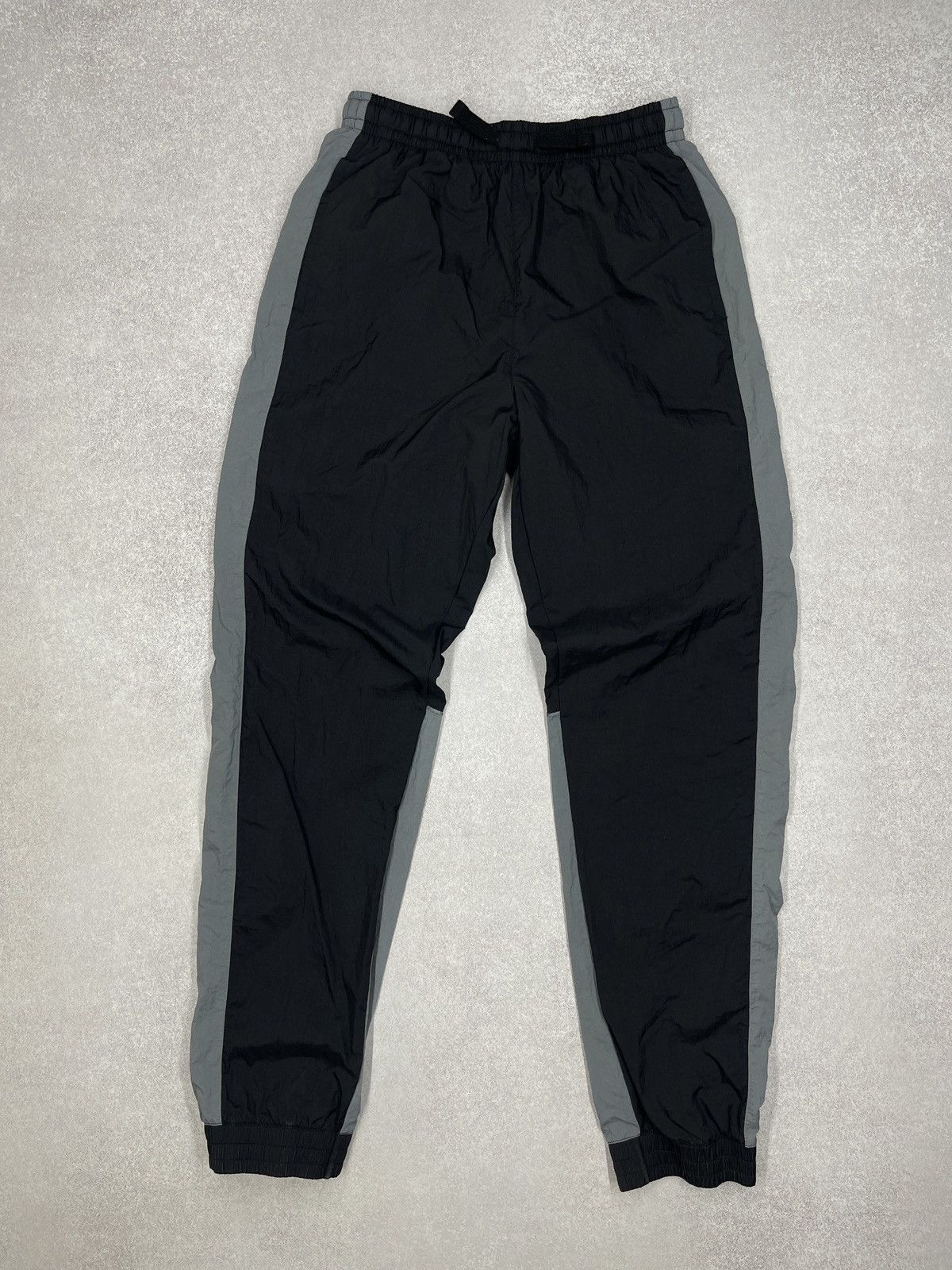 Nike Mens Nike Nylon Sweatpants Black Drill Y2K ACG TN Size S Size US 30 / EU 46 - 5 Thumbnail