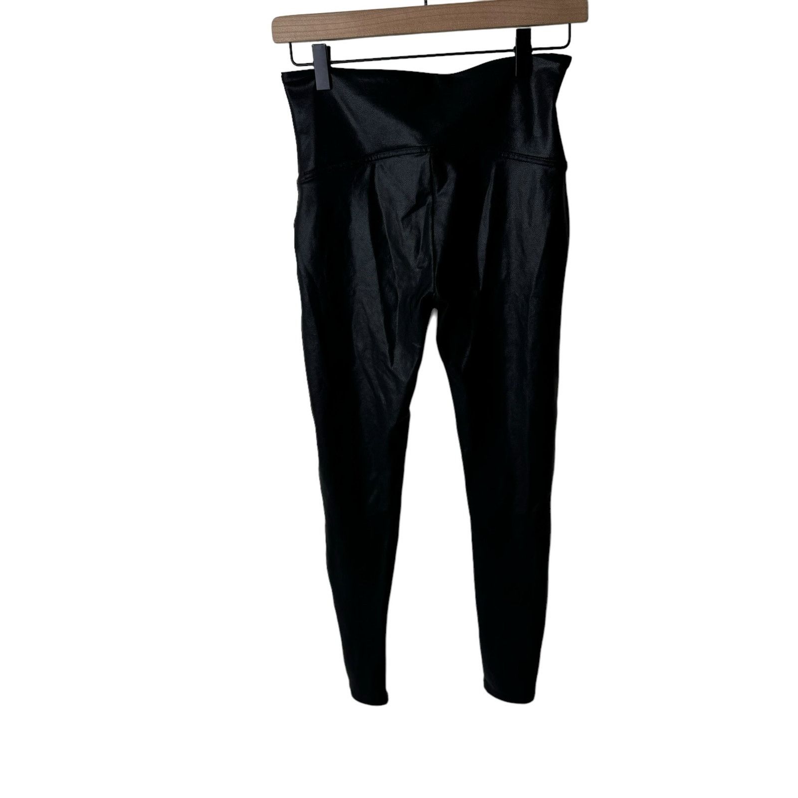 Spanx SPANX Faux Leather Leggings Black Size LARGE Size 30" / US 8 / IT 44 - 1 Thumbnail