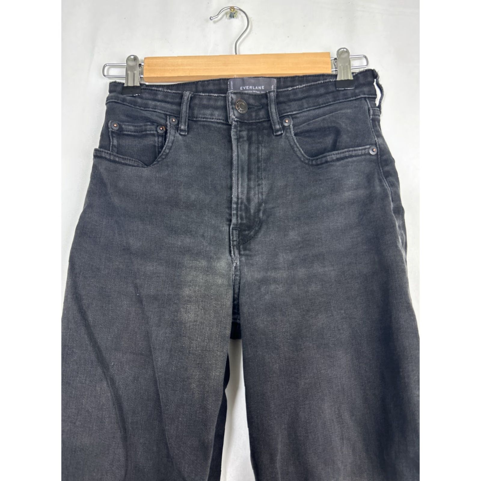 Everlane Everlane High Rise Slim Straight Cigarette Ankle Jean Washed Black 25 26x27 Women Jeans Slim Mid Black 27 Inseam Reg Size 42" / US 20 - 4 Thumbnail