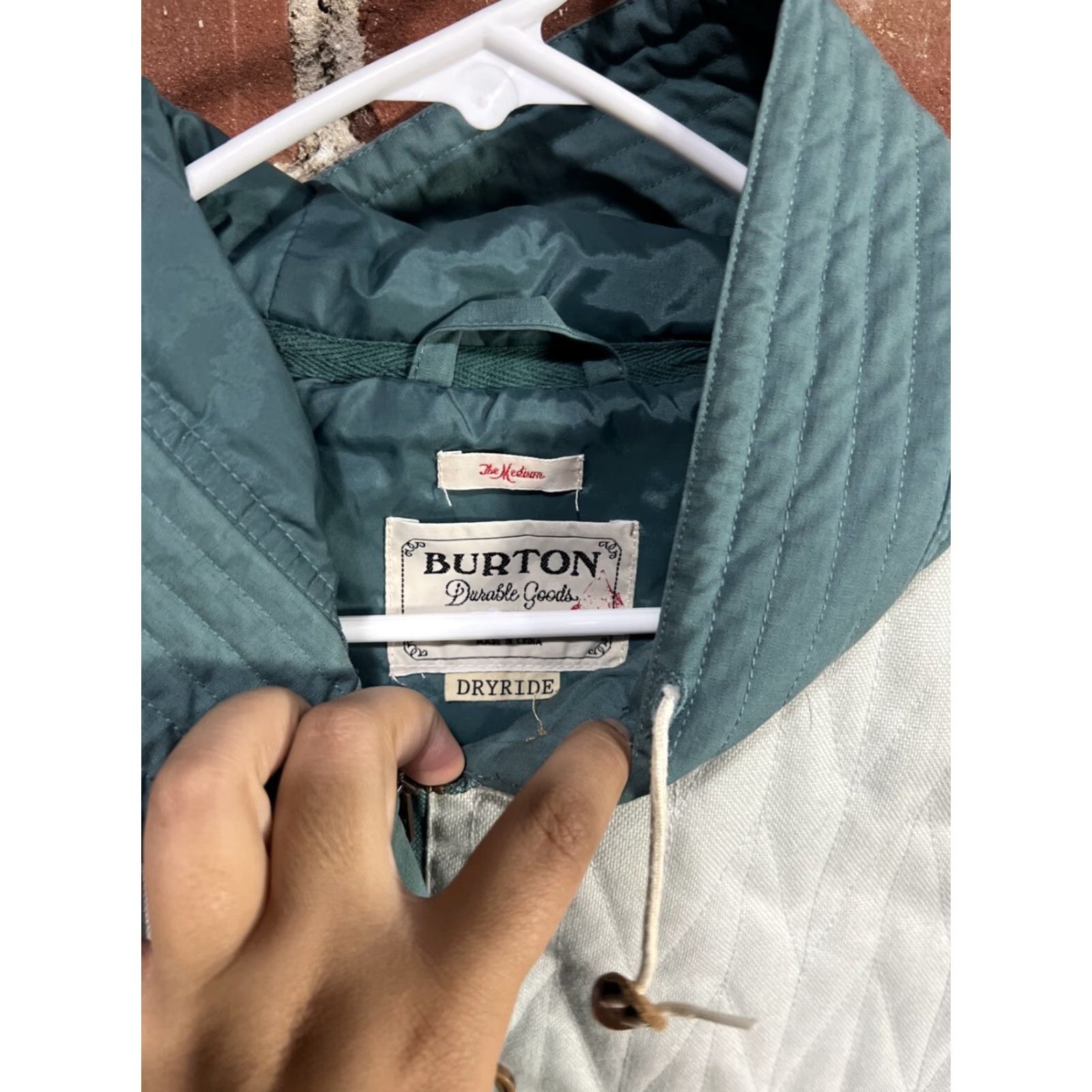 Burton Womens Burton Dryride Vest Medium Hooded Size M / US 6-8 / IT 42-44 - 2 Thumbnail