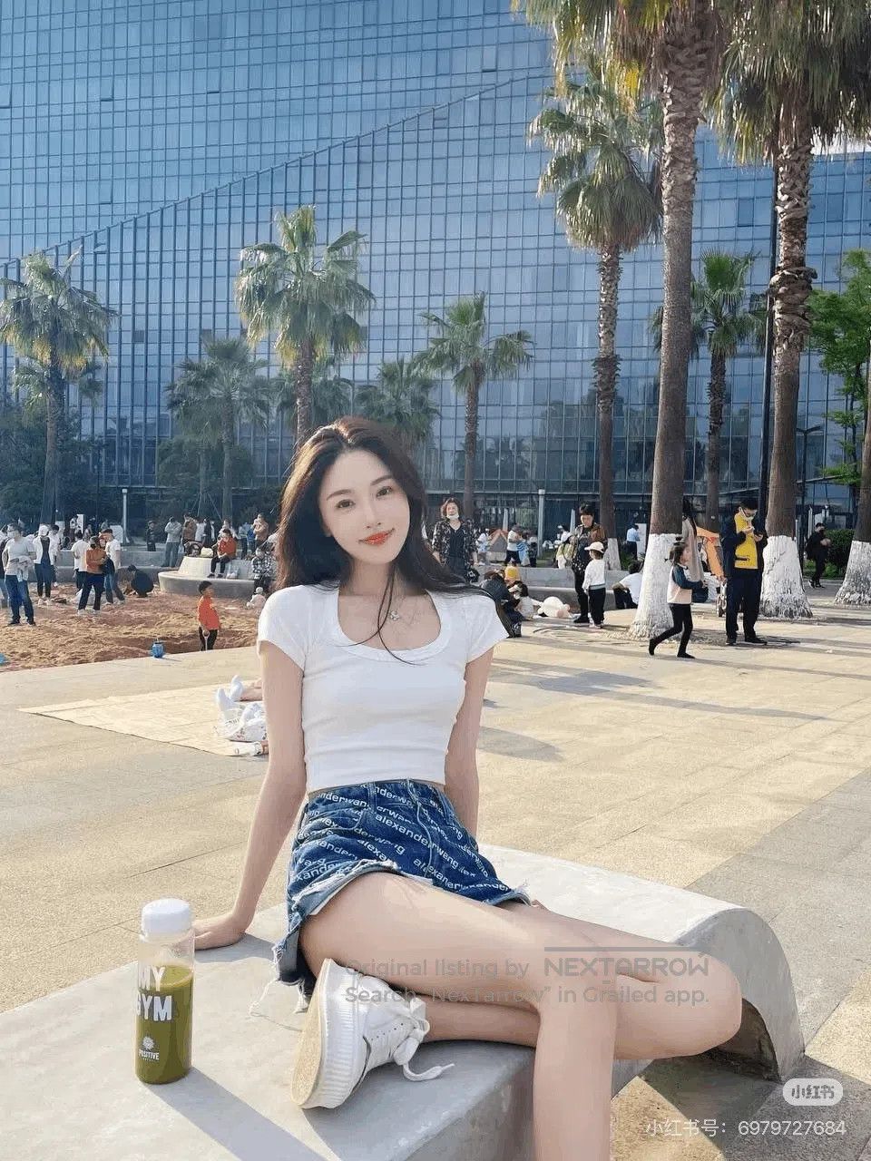 Alexander Wang Alexander Wang Logo Distressed Denim Shorts. Size 24" / US 00 / IT 34 - 4 Thumbnail