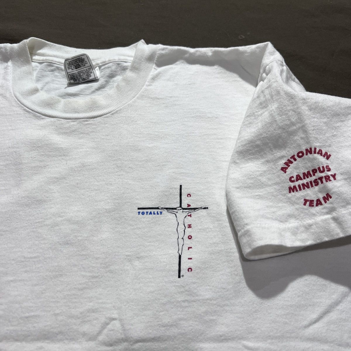 Vintage Vintage 90s CATHOLIC Jesus God Holy Bible Promo Tee Size US XL / EU 56 / 4 - 6 Thumbnail