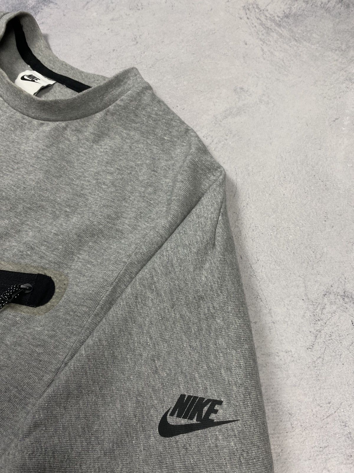 Nike Nike Tech Fleece Essentials Dri Fit Gray Drill T Shirt Size US M / EU 48-50 / 2 - 7 Thumbnail