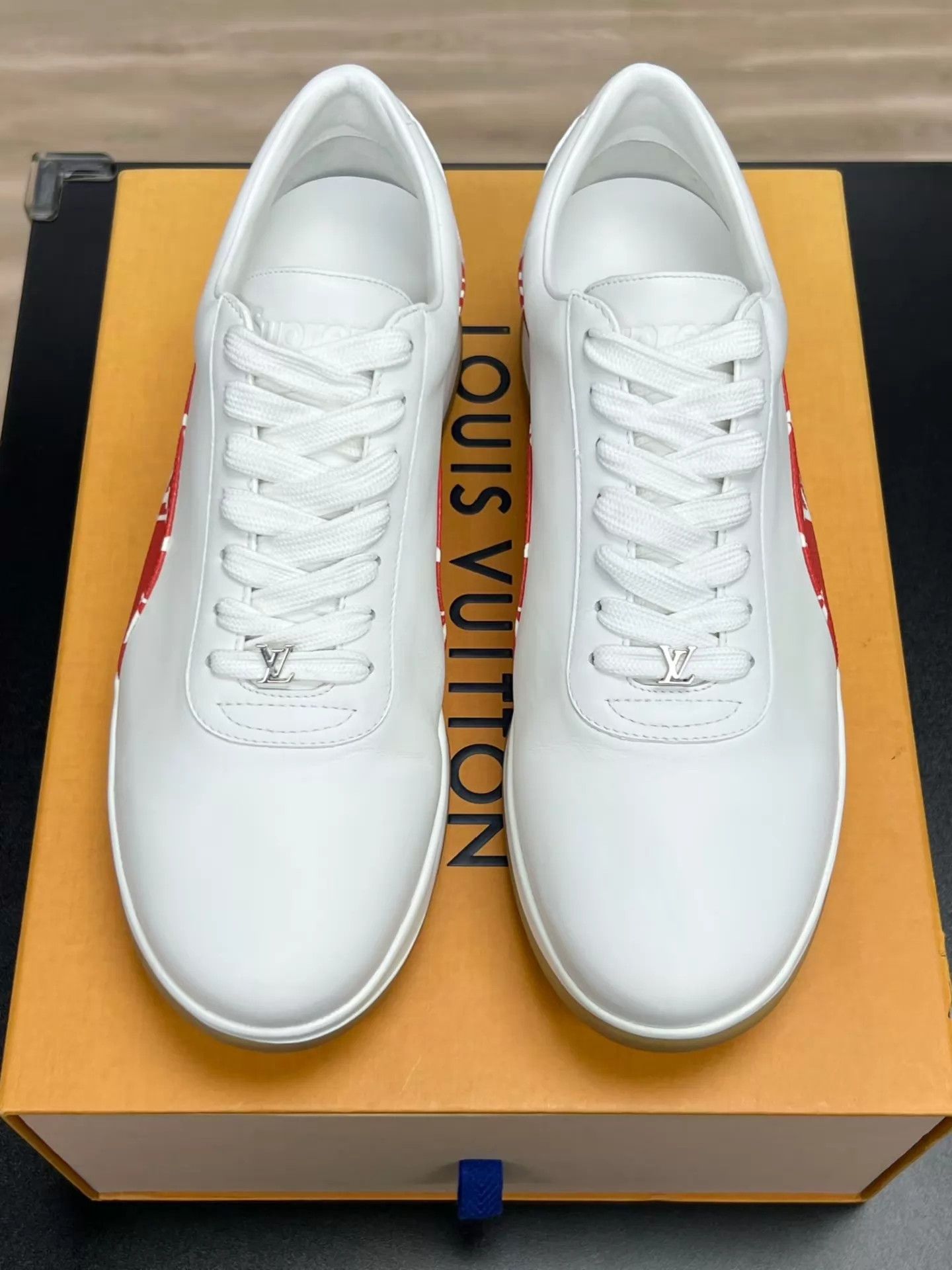 Louis Vuitton Louis Vuitton x Supreme Platform Low Top UK7.5/41.5 Size US 8.5 / EU 41-42 - 3 Thumbnail