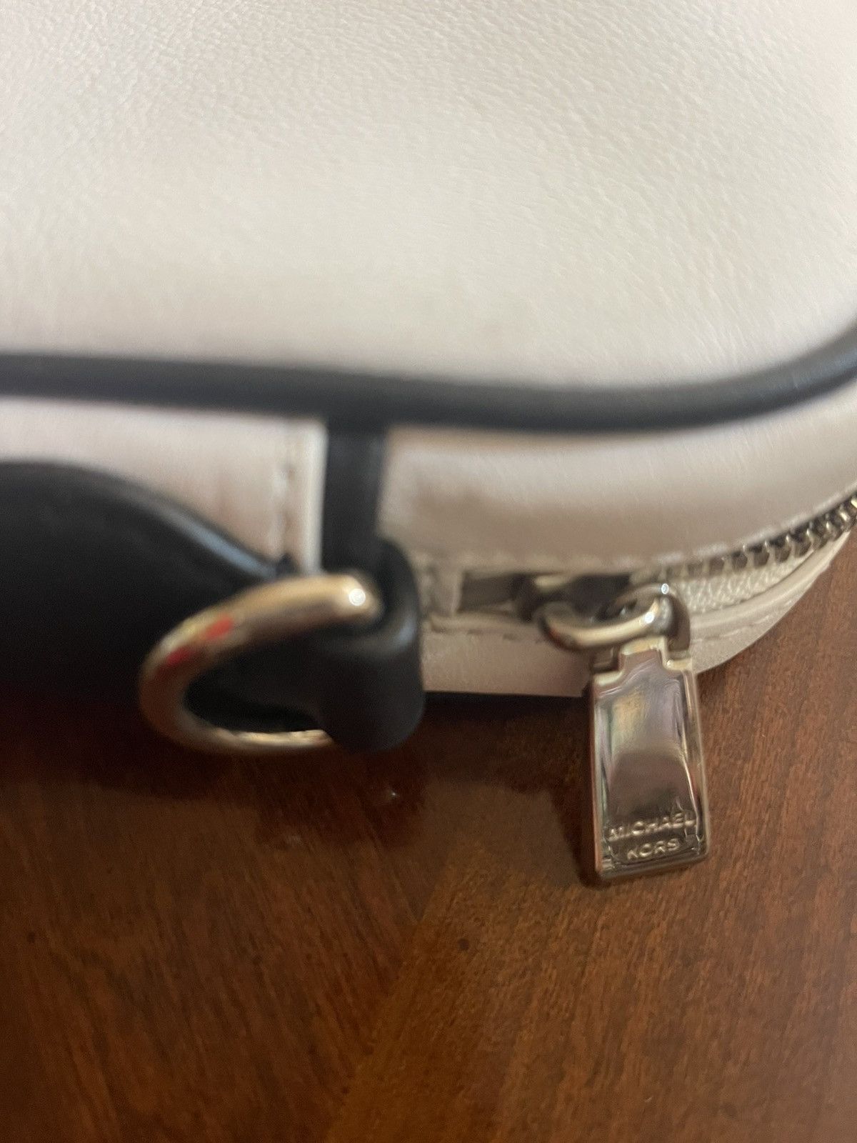 Michael Kors Michael Kors crossbody white black strap Size ONE SIZE - 7 Thumbnail