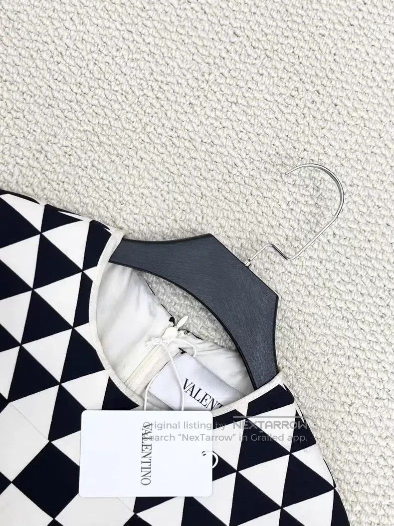 Other Valentino Black and white checkerboard silk wool blend kni Size M / US 6-8 / IT 42-44 - 3 Thumbnail