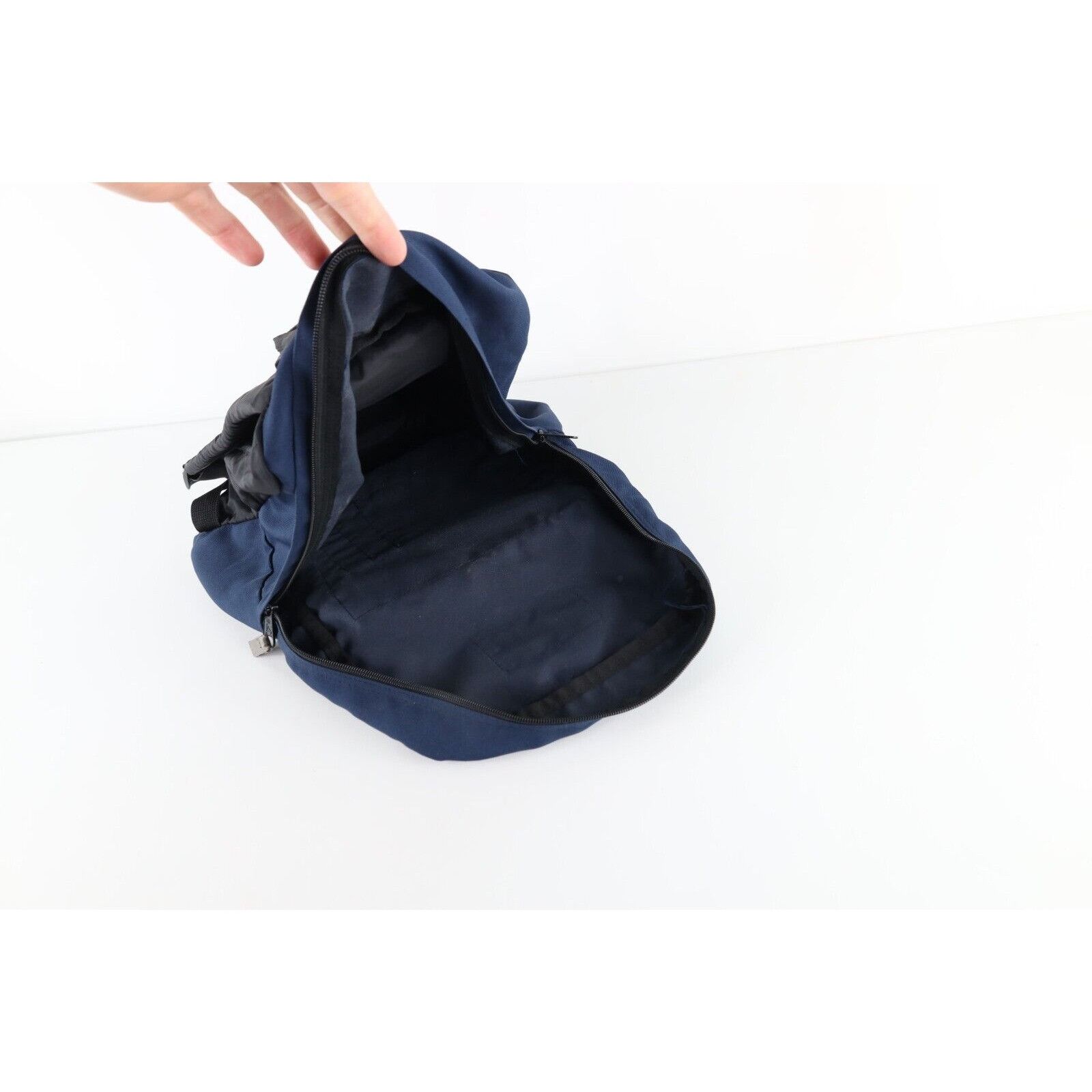 Jansport × Vintage Vintage 90s Jansport Distressed University of Michigan Bag Size ONE SIZE - 9 Thumbnail