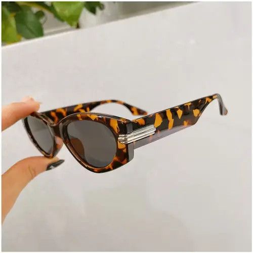 Vintage Retro punk sunglasses Size ONE SIZE - 4 Thumbnail