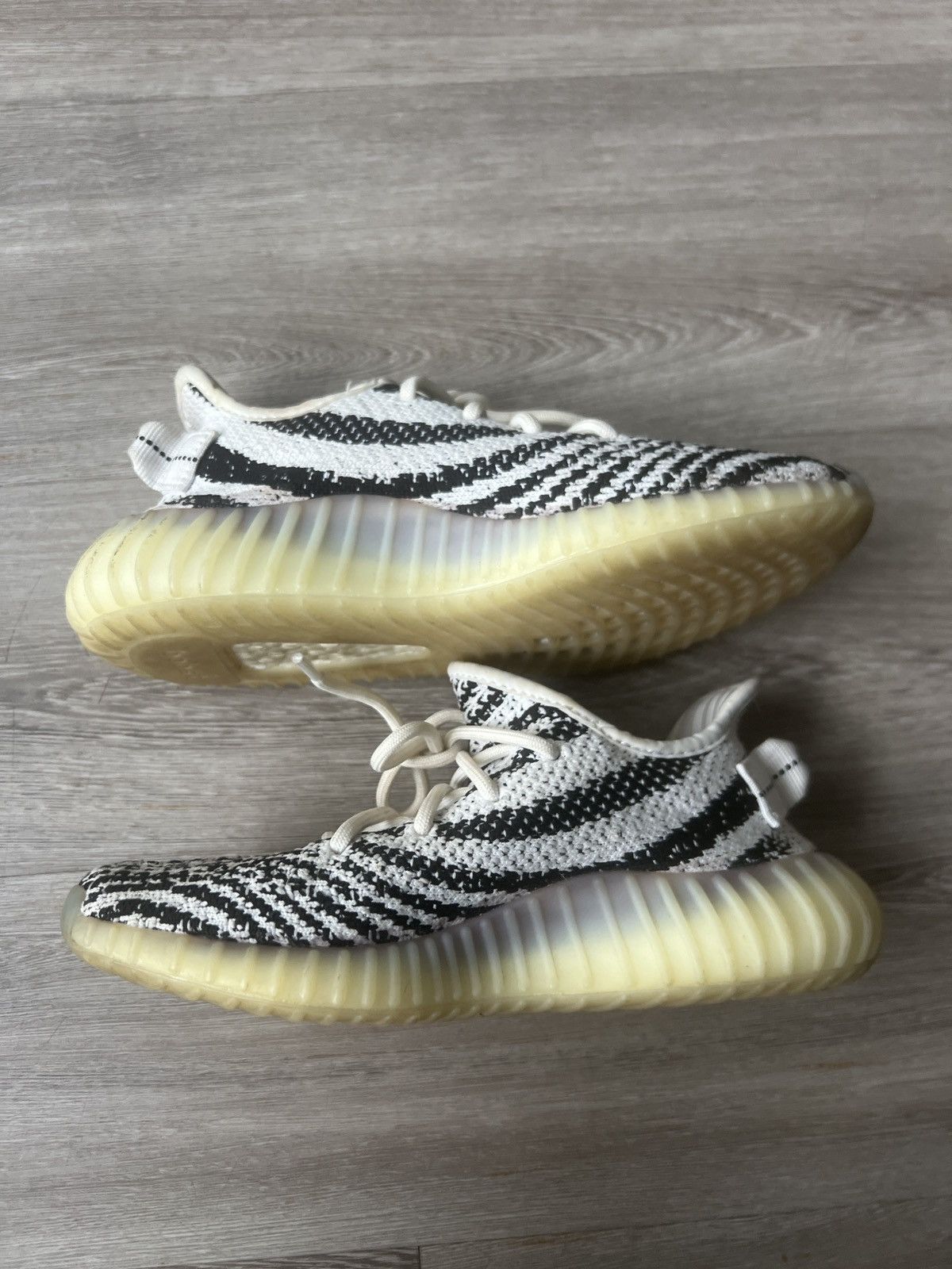 Adidas Yeezy boost 350 zebra Size US 5 / EU 37 - 6 Thumbnail