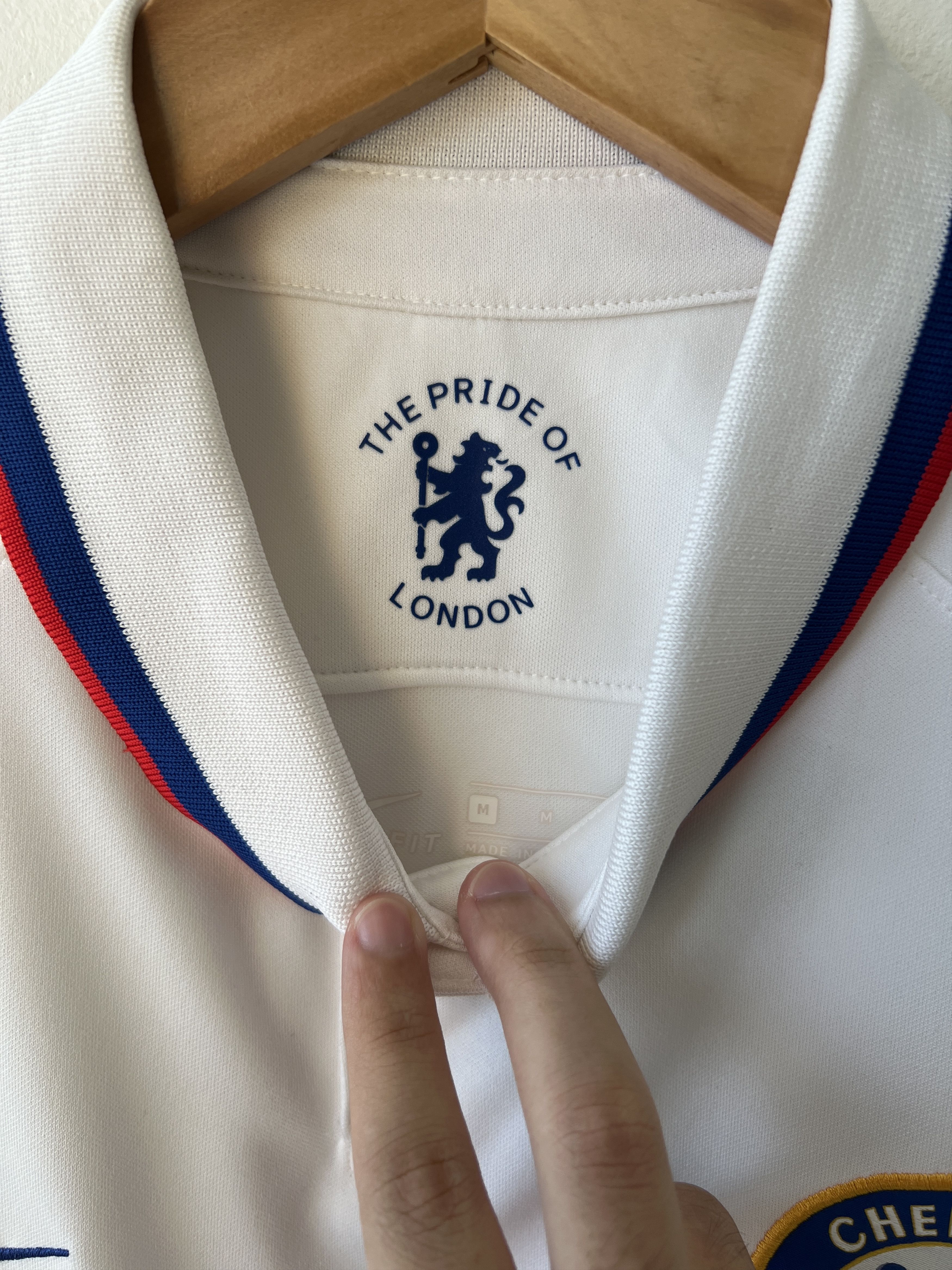 Nike (M) Chelsea 2019-20 Away Kit Kante #7 Size US M / EU 48-50 / 2 - 3 Thumbnail