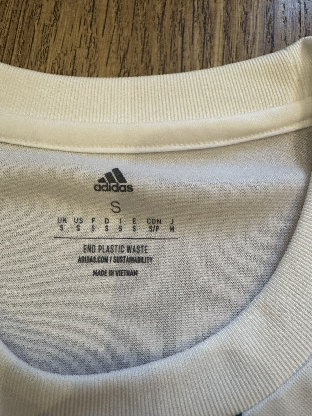 Adidas LYON ADIDAS 2022/2023 FOOTBALL HOME JERSEY SIZE S HC0975 Size US S / EU 44-46 / 1 - 8 Thumbnail