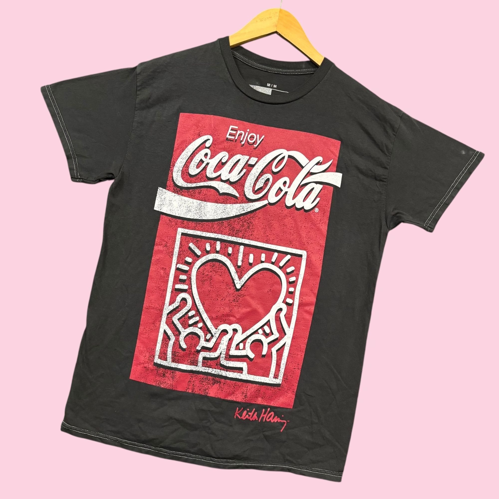 Coca Cola Enjoy Coca-Cola x Keith Haring Pop Art Heart Tee M Size US M / EU 48-50 / 2 - 3 Thumbnail