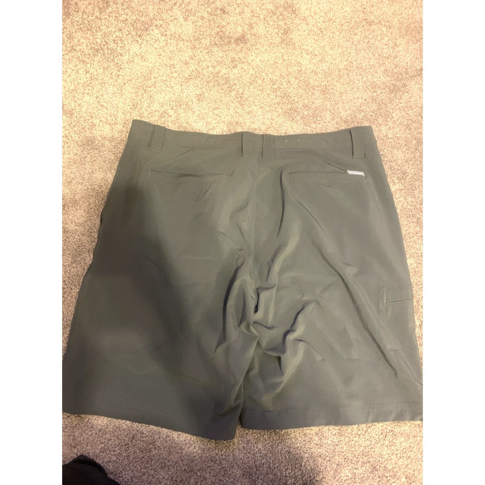 Vintage Columbia Flat Front Shorts Mens Size 38 Gray Chino Cotton Blend Pockets Casual Outdoor Regular 38x10 W/L Size US 38 / EU 54 - 6 Thumbnail