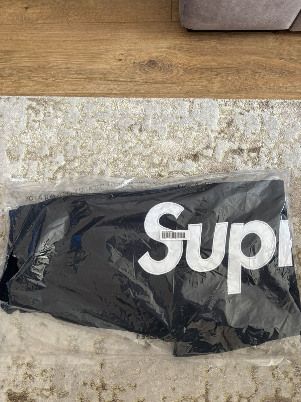 Supreme Supreme Applique Satin Sweatpant Navy M Size US 36 / EU 52 - 1 Thumbnail
