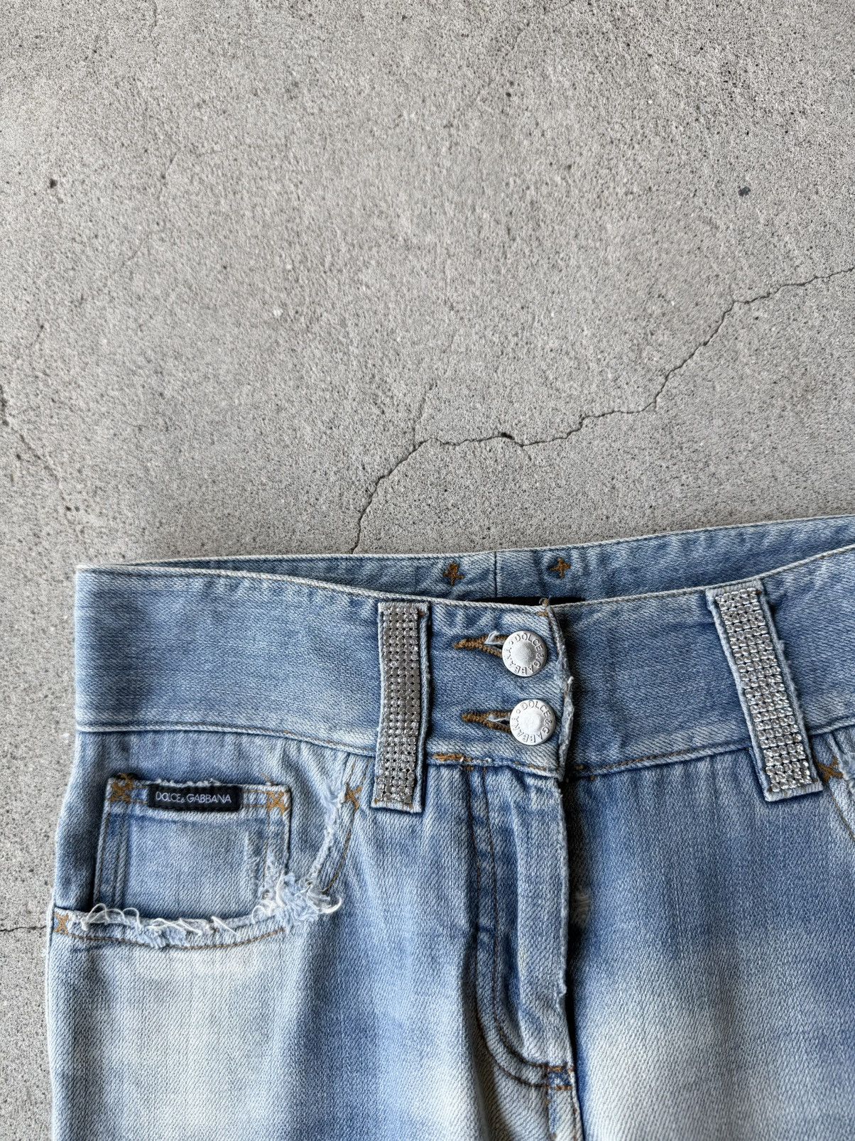 Dolce & Gabbana DOLCE&GABBANA 03SS Rhinestone DG Pockets Damage Flare Jeans Size US 28 / EU 44 - 12 Thumbnail