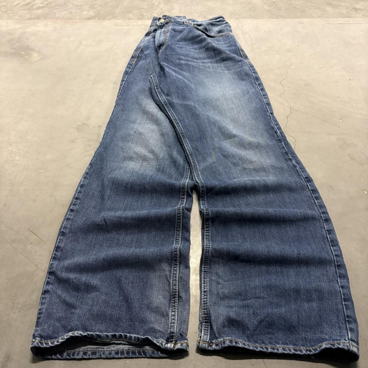 Cremieux Crazy Vintage Y2K/2000s Super Baggy Wideleg Cremieux Bootcut Medium Wash Denim Jeans! Size US 36 / EU 52 - 3 Thumbnail