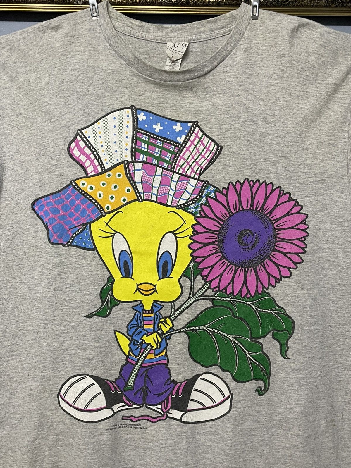 Vintage Vintage 1994 Warner Bross Tweety Bird Looney Tunes Tshirt Size US L / EU 52-54 / 3 - 3 Thumbnail