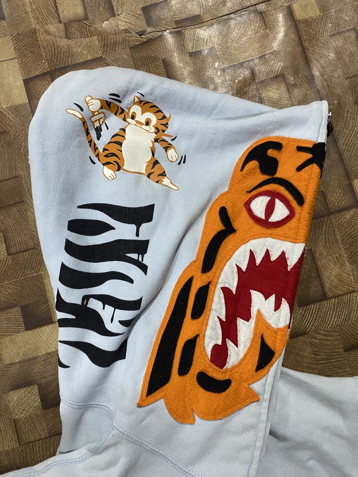 Bape OG Bape Tiger Funthera Size US M / EU 48-50 / 2 - 3 Thumbnail