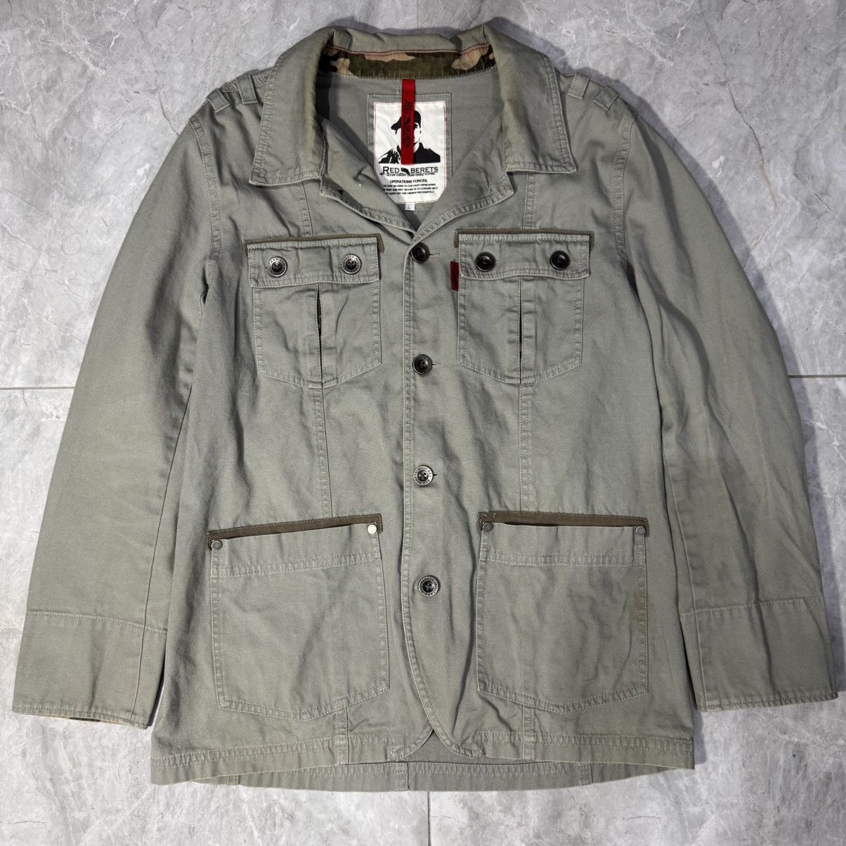 Other Vintage 00s Red Berets Military Jacket L Size US L / EU 52-54 / 3 - 1 Thumbnail
