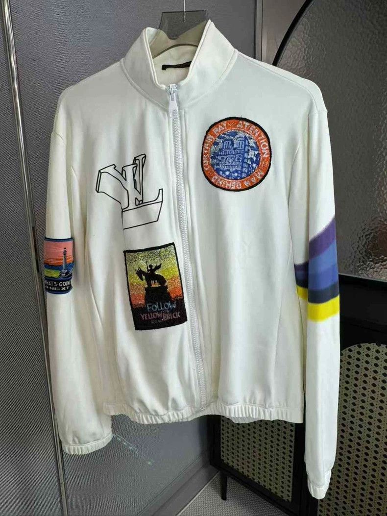 Louis Vuitton Louis Vuitton Heavy-duty embroidered beaded rainbow embroid Size US XL / EU 56 / 4 - 1 Thumbnail