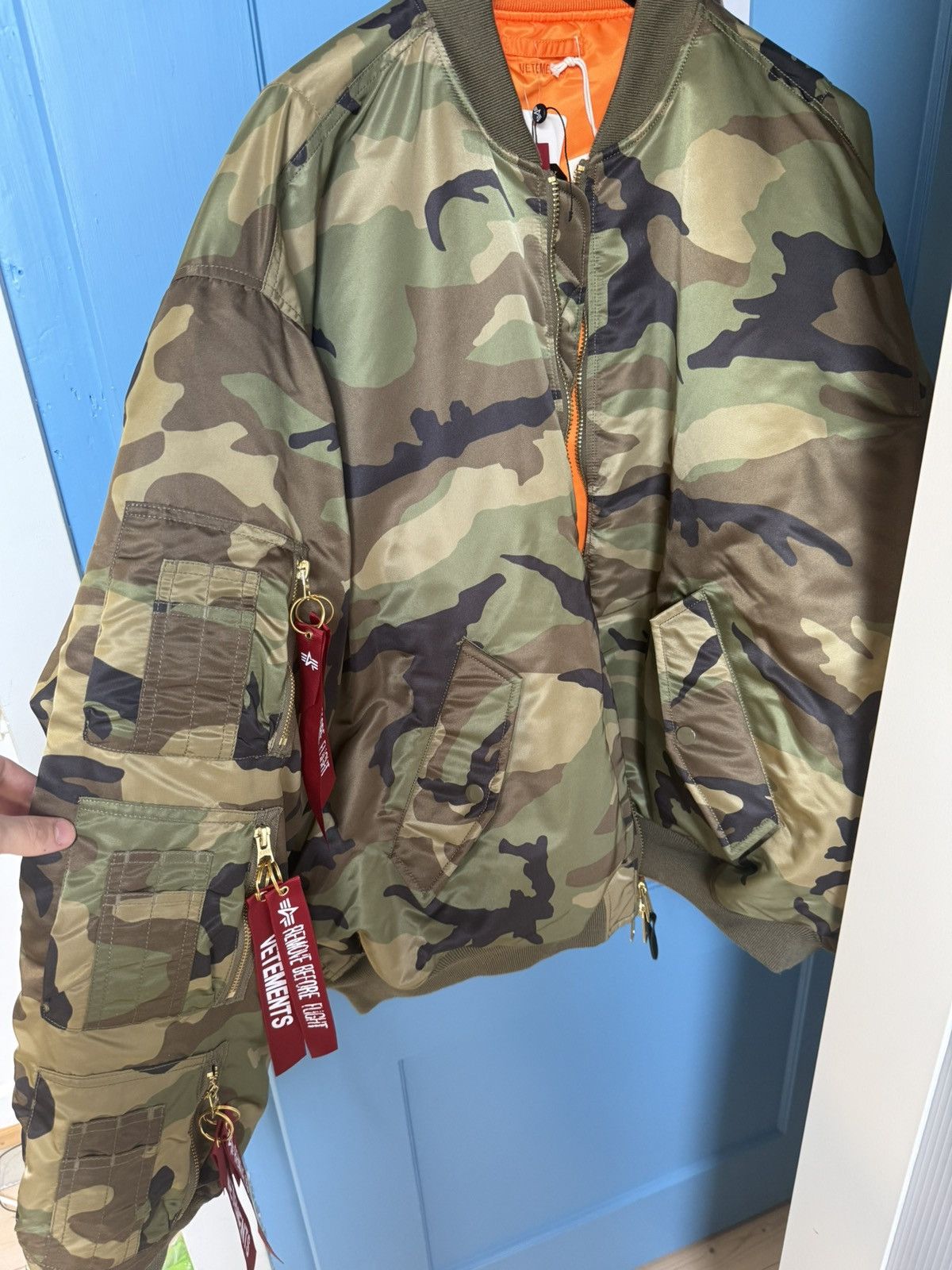 Alpha Industries × Vetements CAMOUFLAGE BOMBER JACKET Size US S / EU 44-46 / 1 - 10 Thumbnail