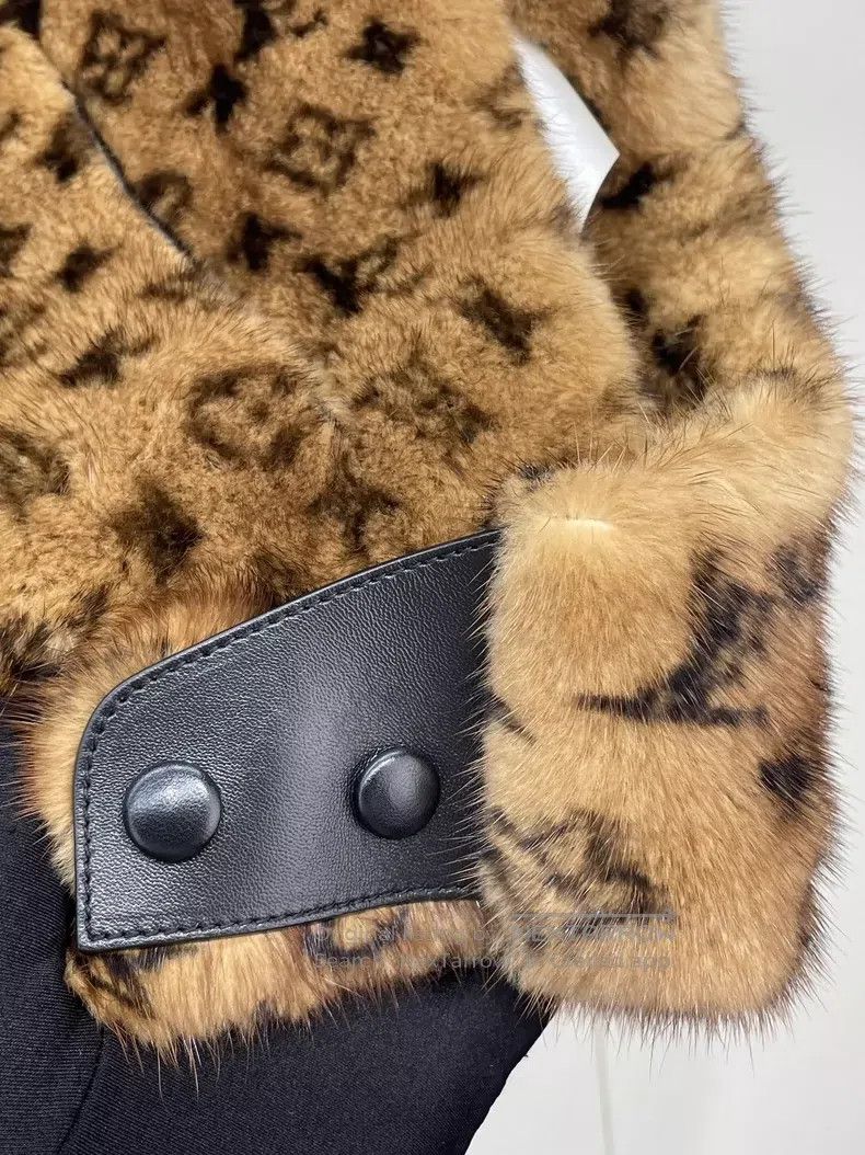 Louis Vuitton Louis Vuitton Classic presbyopic mink fur vest Size XS / US 0-2 / IT 36-38 - 3 Thumbnail