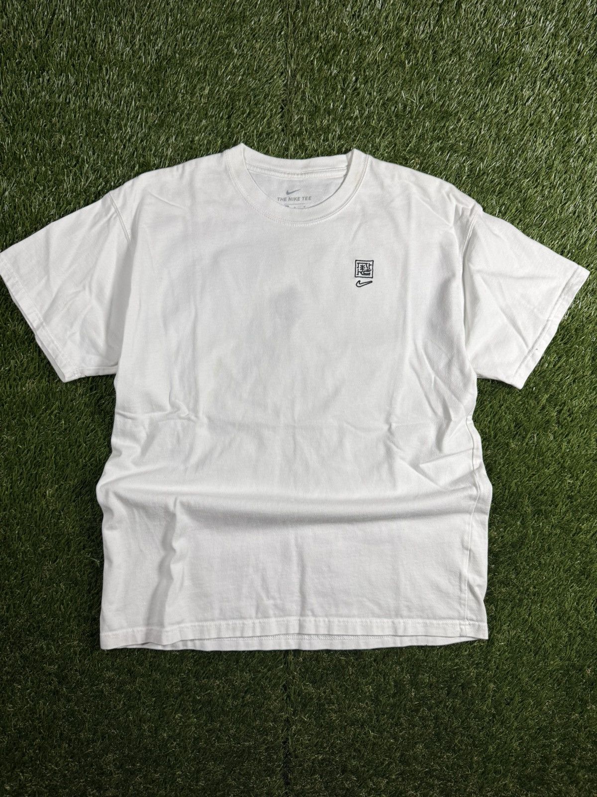 Nike Y2k Nike Basketball Chinatown Chinese Dragon Graphic Tee Size US M / EU 48-50 / 2 - 2 Thumbnail