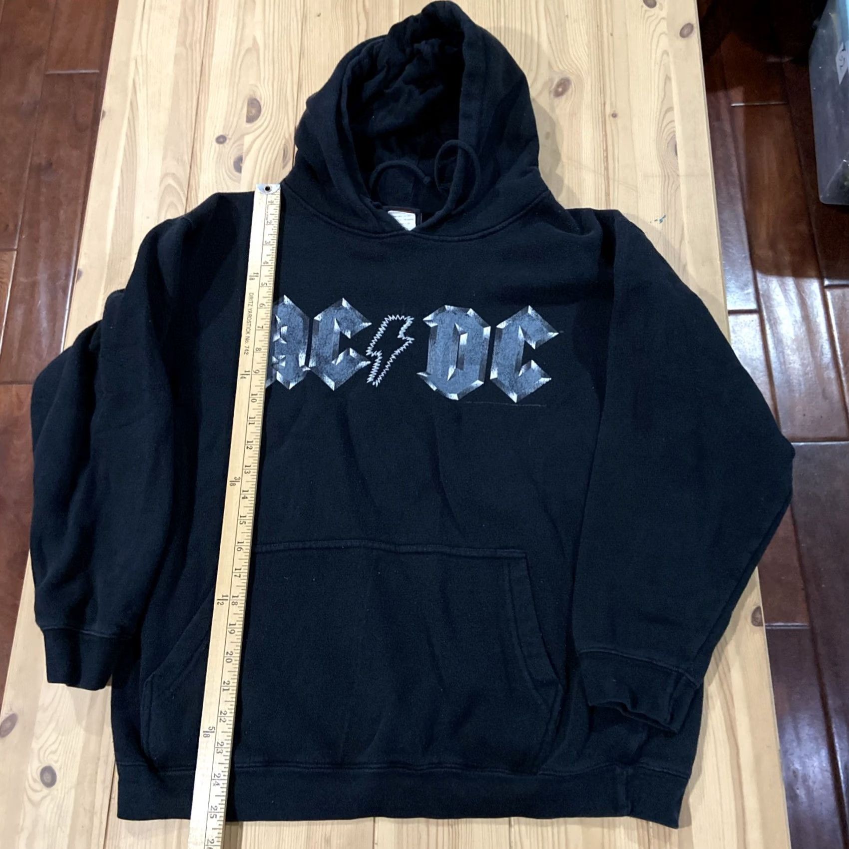 Vintage VINTAGE ACDC Thunder Black Hoodie M Men Pullover Hooded 90s Retro Logo Sweatshirt Size US M / EU 48-50 / 2 - 5 Thumbnail