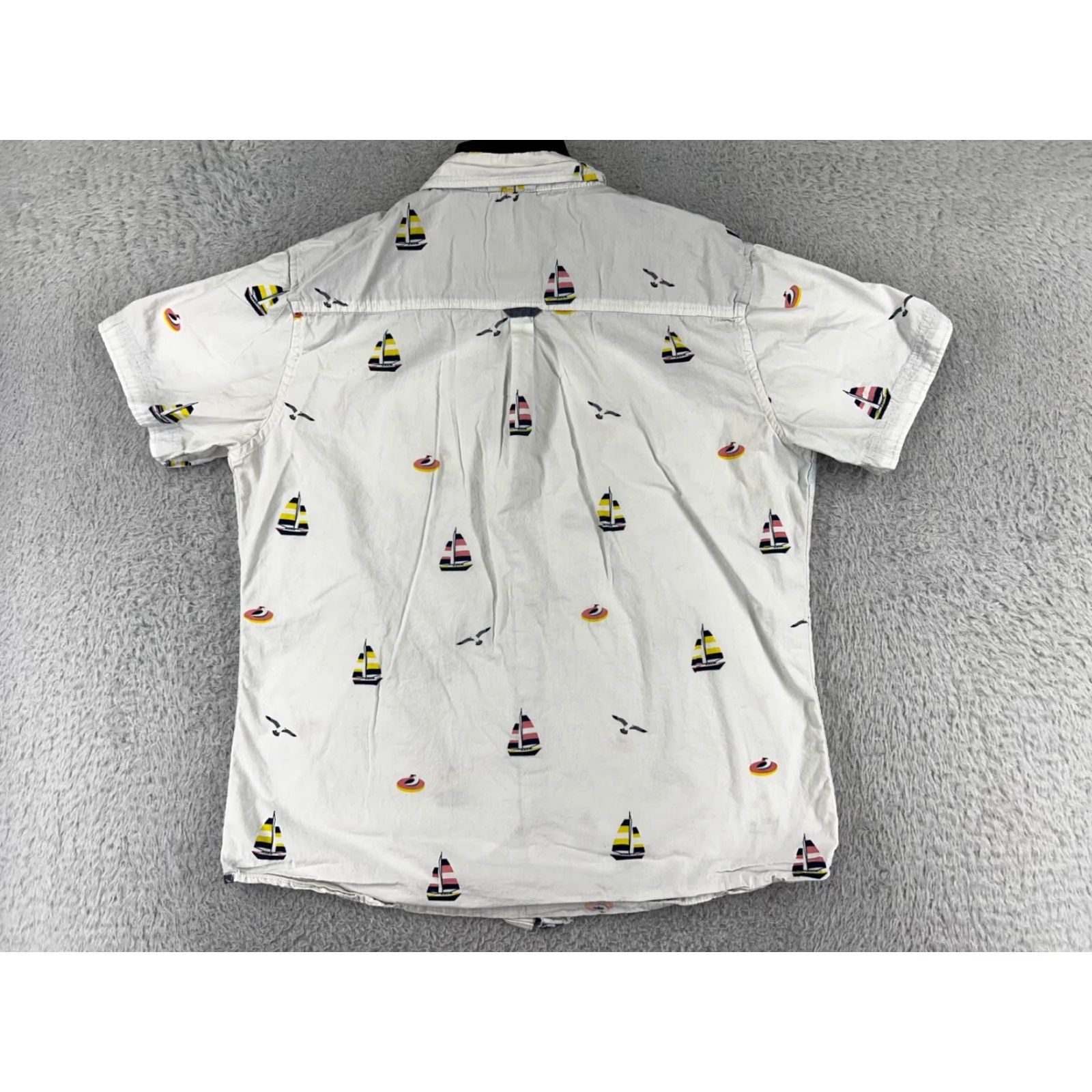 Vintage VINTAGE Free Planet Shirt Men's Button-Down Short Sleeve Large White Sailboat Floral Aloha Beach Palms 90s Mens Size US L / EU 52-54 / 3 - 2 Thumbnail