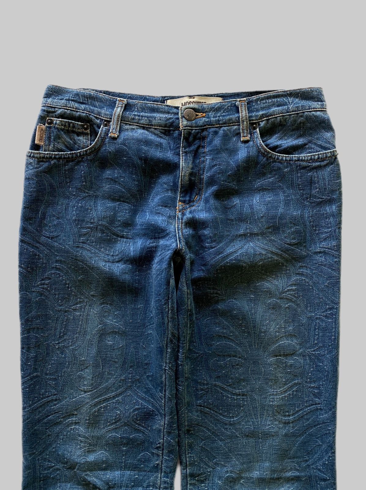 Moschino Vintage Moschino Embossed Design Jeans Size US 30 / EU 46 - 2 Thumbnail